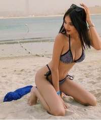 Çarşamba Escort: Küçük ve Zeki Ebru'nun Çekiciliği